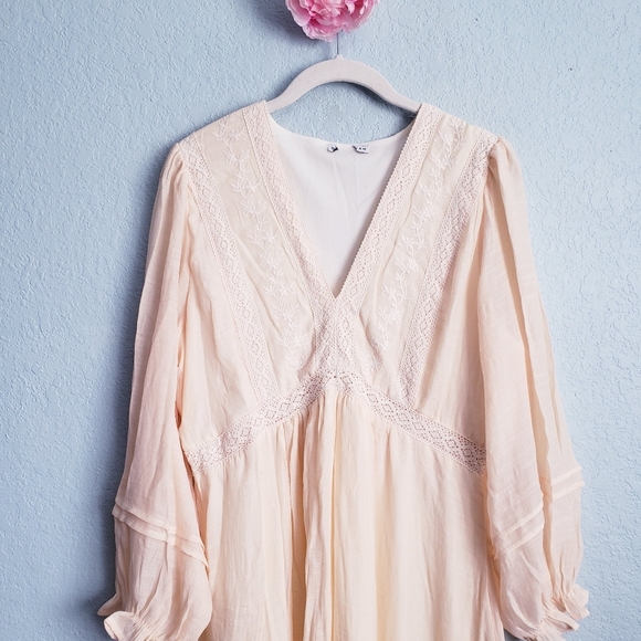 Baltic Born Amberlee Bohemian Neutral Embroidered Midi Dress - Picture 4 of 7